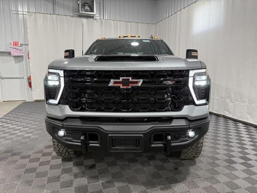 2024 Chevrolet Silverado 2500 4WD Crew Cab Standard Bed ZR2