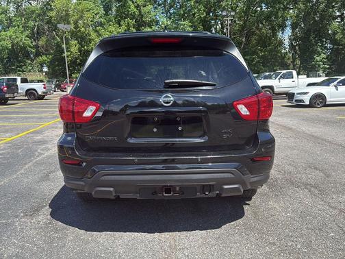 Magnetic Black Pearl 2020 Nissan Pathfinder SV 4WD