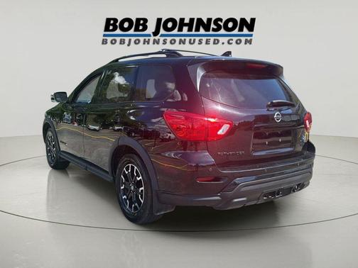 Magnetic Black Pearl 2020 Nissan Pathfinder SV 4WD