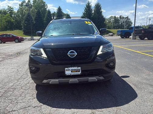 Magnetic Black Pearl 2020 Nissan Pathfinder SV 4WD