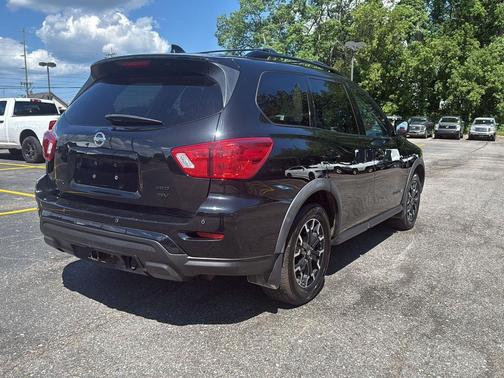 Magnetic Black Pearl 2020 Nissan Pathfinder SV 4WD
