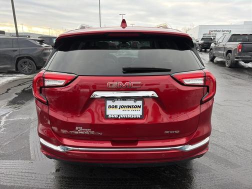 2023 GMC Terrain Denali