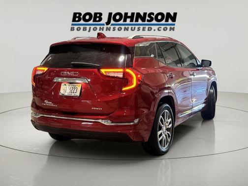2023 GMC Terrain Denali