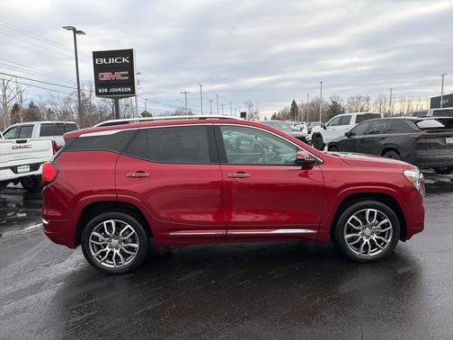 2023 GMC Terrain Denali