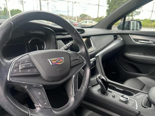 2021 Cadillac XT5 Luxury