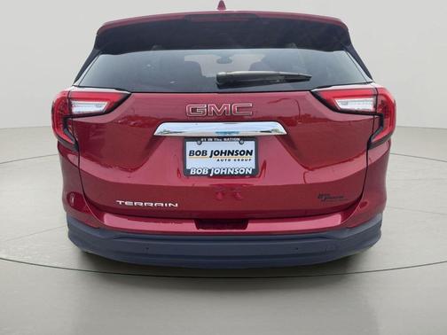 Cayenne Red Tintcoat 2022 GMC Terrain SLE