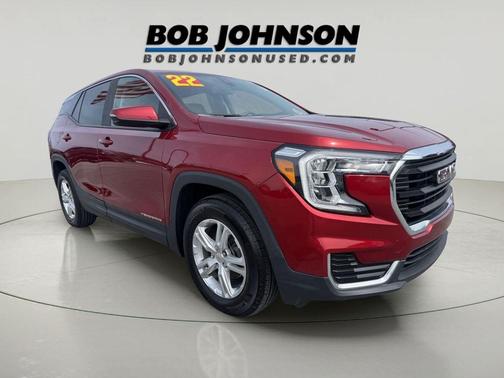 Cayenne Red Tintcoat 2022 GMC Terrain SLE