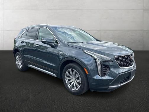 2021 Cadillac XT4 Premium Luxury