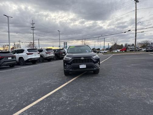 2023 Toyota RAV4 XLE Premium