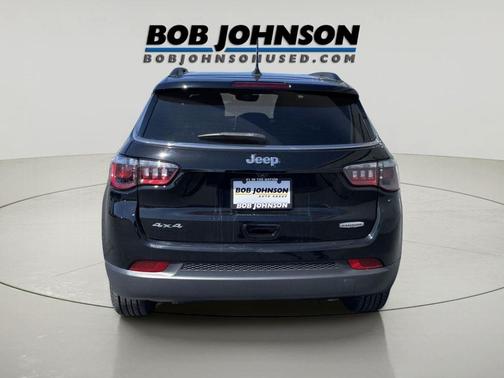 Diamond Black Crystal Pearlcoat 2023 Jeep Compass Latitude