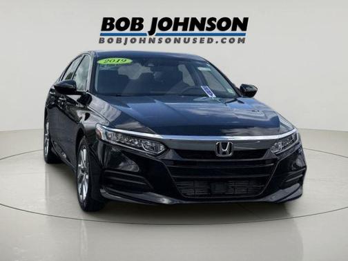 Crystal Black Pearl 2019 Honda Accord LX