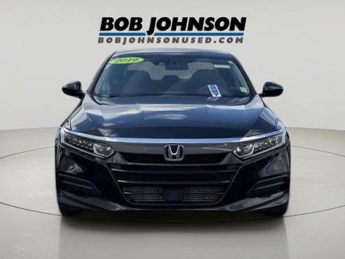 Crystal Black Pearl 2019 Honda Accord LX