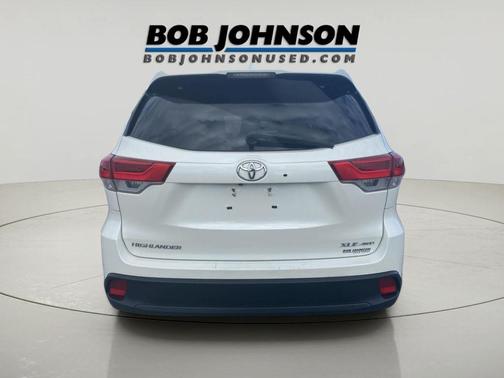 Blizzard Pearl 2018 Toyota Highlander XLE