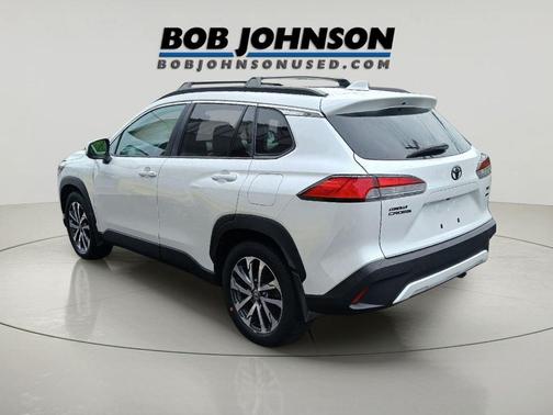 Wind Chill Pearl 2023 Toyota Corolla Cross XLE