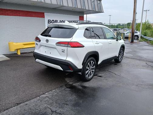 Wind Chill Pearl 2023 Toyota Corolla Cross XLE