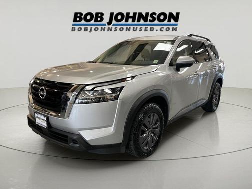 Brilliant Silver Metallic 2022 Nissan Pathfinder SV 4WD