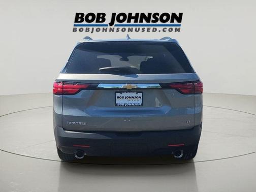 Sterling Gray Metallic 2023 Chevrolet Traverse LT Cloth