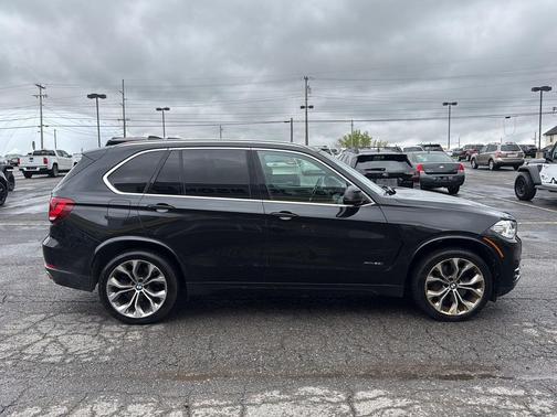 Black Sapphire Metallic 2017 BMW X5 xDrive50i
