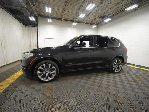 Black Sapphire Metallic 2017 BMW X5 xDrive50i
