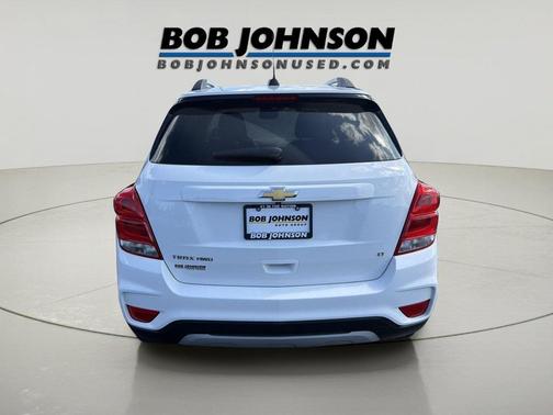 Summit White 2018 Chevrolet Trax LT