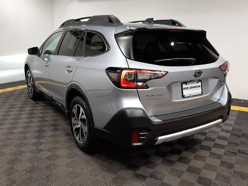 Ice Silver Metallic 2020 Subaru Outback Limited