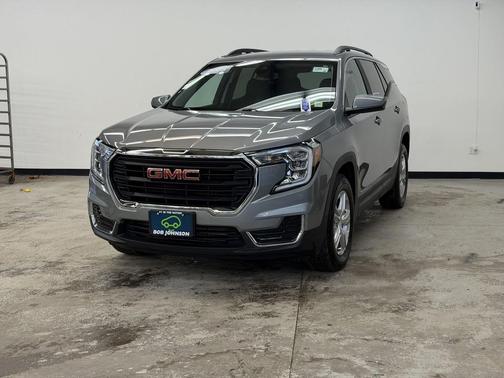Sterling Metallic 2023 GMC Terrain SLE