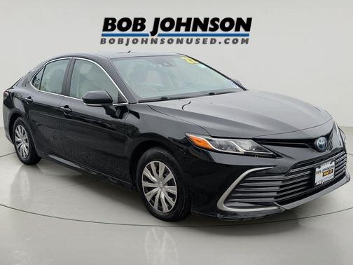 Midnight Black Metallic 2022 Toyota Camry LE