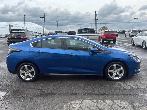 Kinetic Blue Metallic 2018 Chevrolet Volt LT