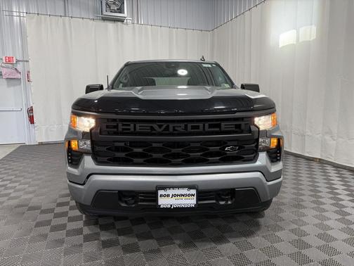 Sterling Gray Metallic 2023 Chevrolet Silverado 1500 Custom