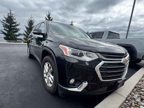 2021 Chevrolet Traverse LT Cloth