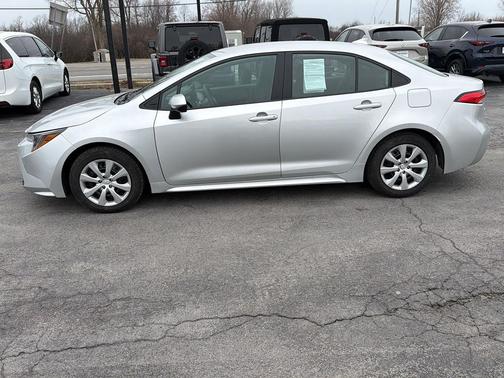Classic Silver Metallic 2025 Toyota Corolla LE
