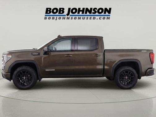 Deep Bronze Metallic 2023 GMC Sierra 1500 Elevation