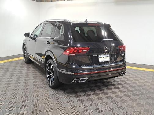 2022 Volkswagen Tiguan 2.0T SEL R-Line 4MOTION