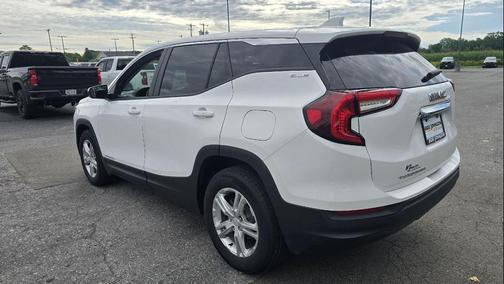 Summit White 2024 GMC Terrain SLE