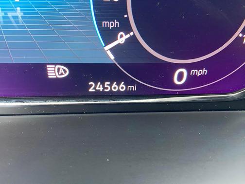 2025 Volkswagen Atlas 2.0T SE w/Technology 4MOTION