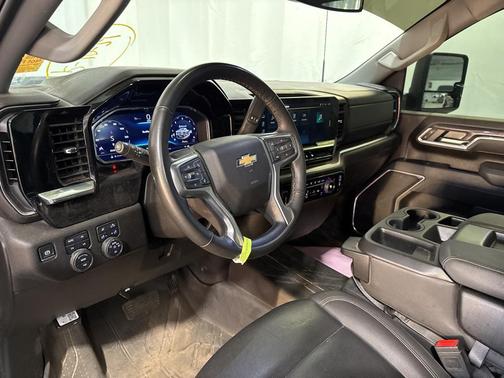 2025 Chevrolet Silverado 2500 LTZ