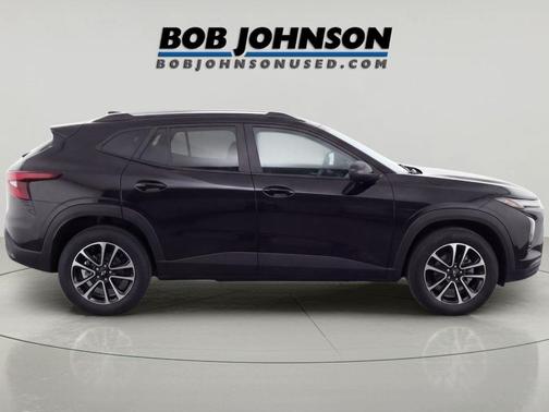 Mosaic Black Metallic 2024 Chevrolet Trailblazer LT