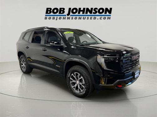 2025 GMC Acadia AWD AT4