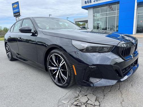 Carbon Black Metallic 2026 BMW 540 xDrive