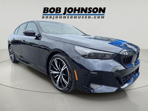 Carbon Black Metallic 2026 BMW 540 xDrive