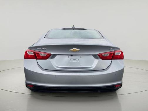 Sterling Gray Metallic 2025 Chevrolet Malibu FWD 1LT