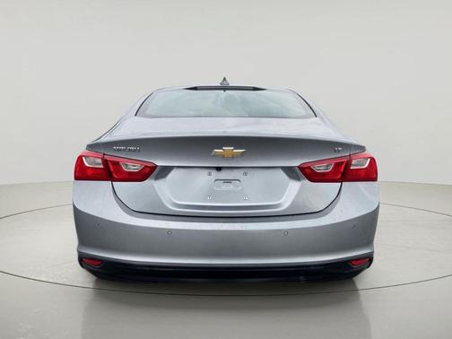 Sterling Gray Metallic 2025 Chevrolet Malibu FWD 1LT
