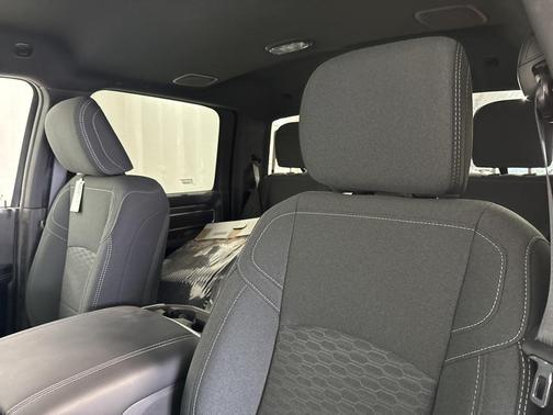 2025 RAM 2500 Big Horn Crew Cab 4x4 6'4' Box