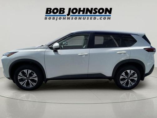 Pearl White Tricoat 2023 Nissan Rogue SV
