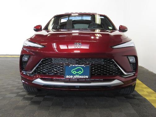 Cinnabar Metallic 2025 Buick Envista Avenir FWD