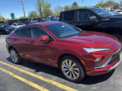 Cinnabar Metallic 2025 Buick Envista Avenir FWD