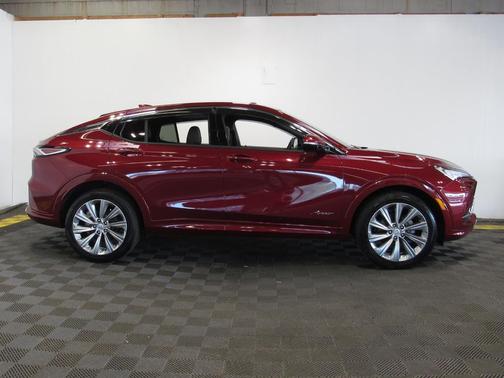Cinnabar Metallic 2025 Buick Envista Avenir FWD