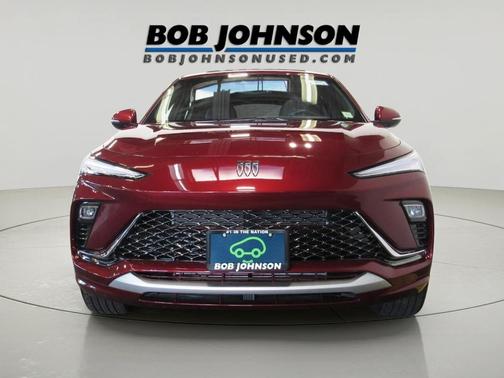 Cinnabar Metallic 2025 Buick Envista Avenir FWD