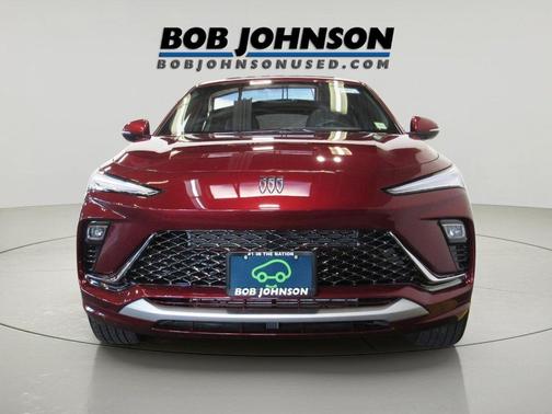 Cinnabar Metallic 2025 Buick Envista Avenir FWD