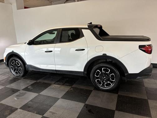 Ice White 2022 Hyundai SANTA CRUZ SEL